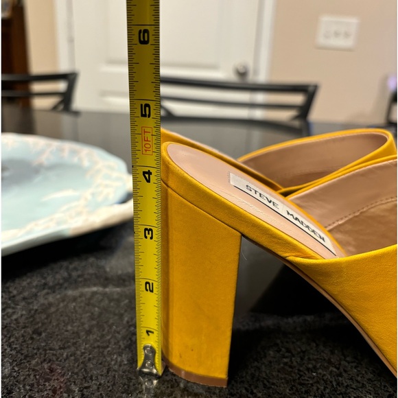 Beautiful Mustard STEVE MADDEN Shoes! ❤️ - Picture 8 of 8